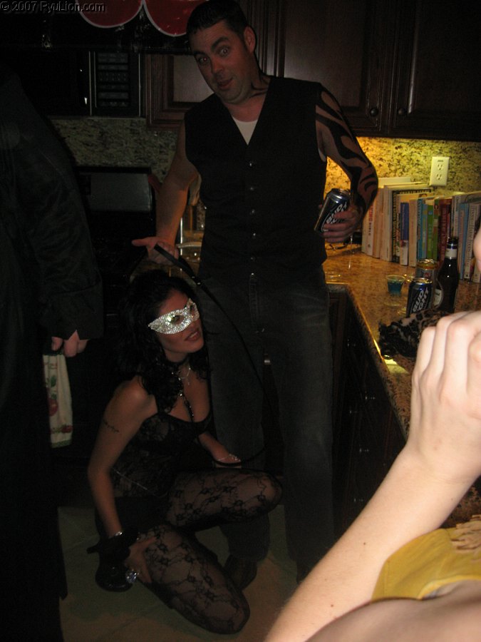 SPANNOW's Halloween Party Pics img_0174