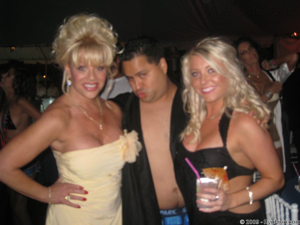 Playboy Mansion PJ & Lingere Party 09 img_2189 81.0 KB