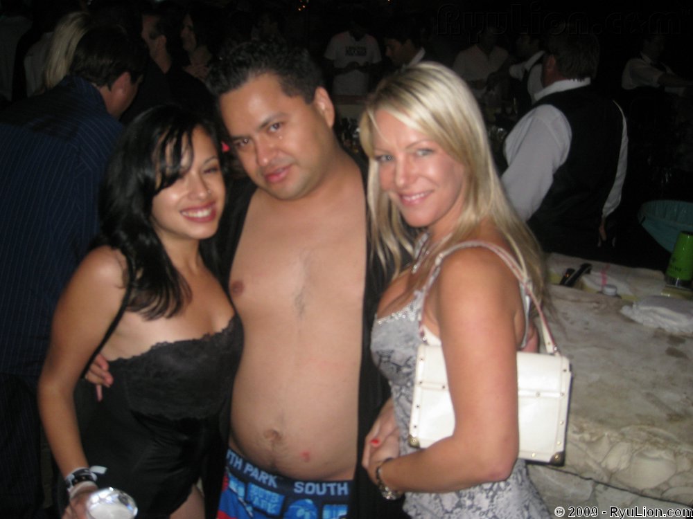 Playboy Mansion PJ & Lingere Party 09 img_2207 87.9 KB