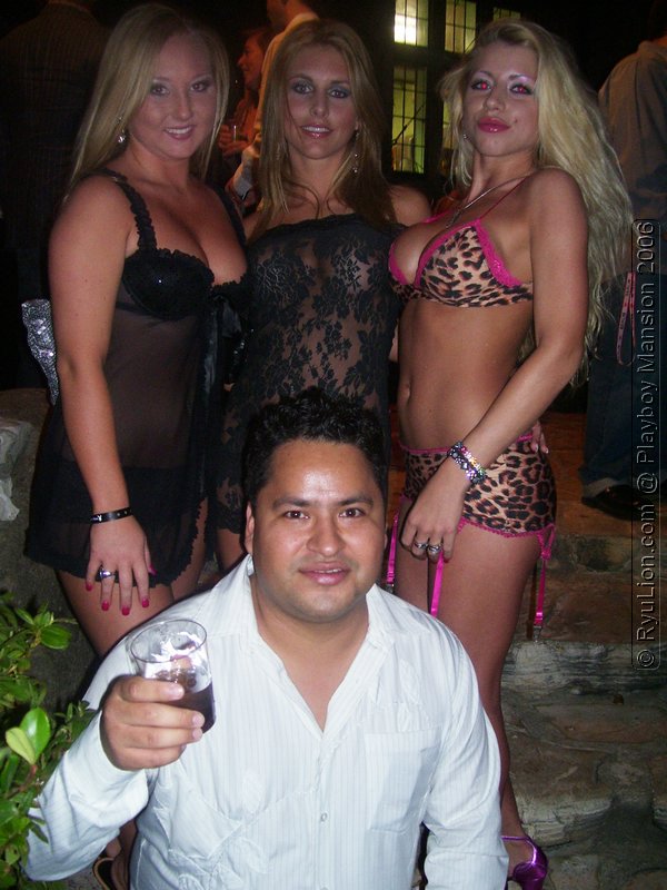 100_0445.JPG Playboy Mansion WebMaster Pajama Party 2006