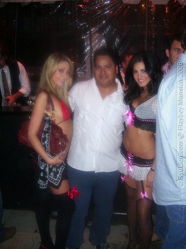 100_0575.JPG Playboy Mansion WebMaster Pajama Party 2006
