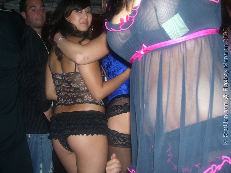 100_0594.JPG Playboy Mansion WebMaster Pajama Party 2006