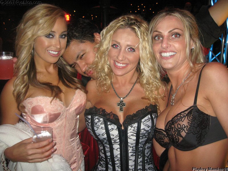 Playboy Mansion 07 WebMaster Access Pics img_0648