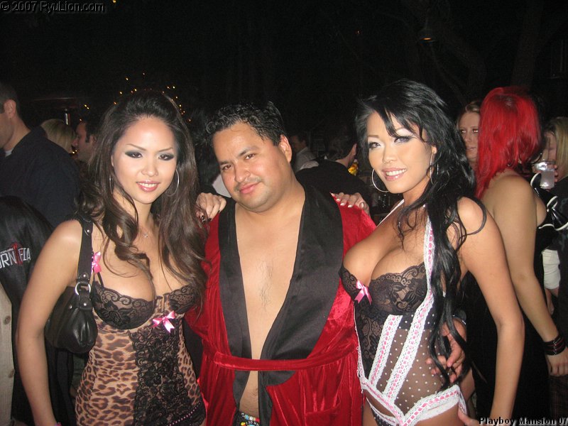 Playboy Mansion 07 WebMaster Access Pics img_0659