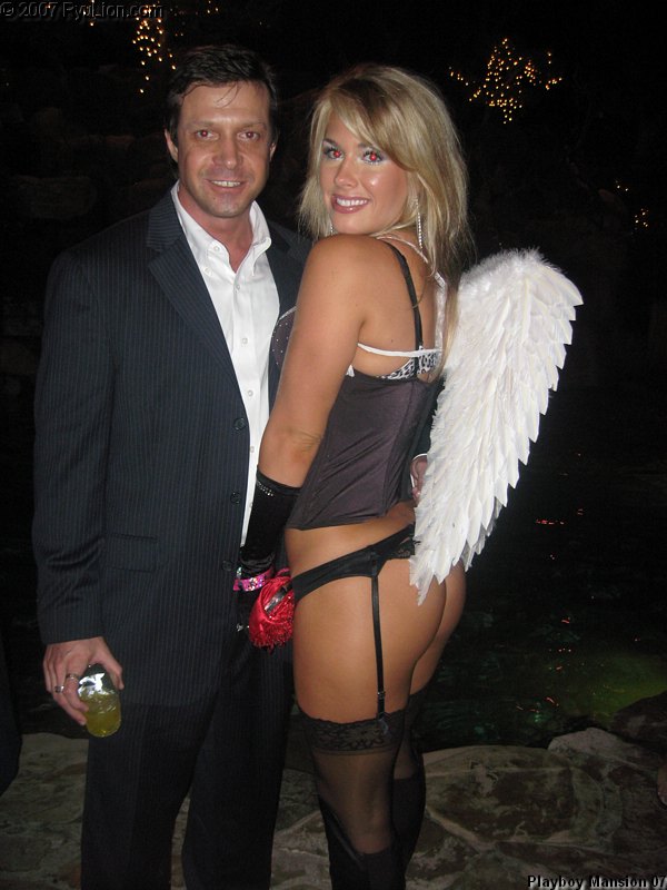 Playboy Mansion 07 WebMaster Access Pics img_0682