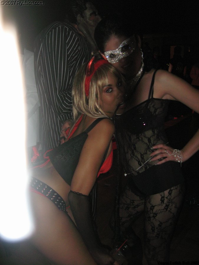 Vegas Fetish Ball Halloween Party Pics img_0447