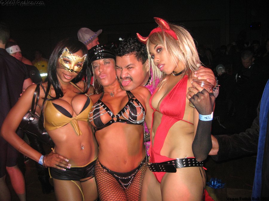 Vegas Fetish Ball Halloween Party Pics img_0448